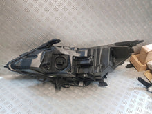 Load image into Gallery viewer, Frontscheinwerfer Opel Astra K 39055746 7963200000 FULL LED Rechts Headlight