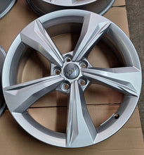 Laden Sie das Bild in den Galerie-Viewer, 4x Alufelge 19 Zoll 7.0" 5x112 34ET Glanz Schwarz 80A601025K Audi Rim Wheel FEL4455296124ek