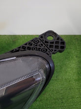 Laden Sie das Bild in den Galerie-Viewer, Frontscheinwerfer Ford Focus NX7B-13E015-CD Full LED Links Headlight SCH4190522612pl
