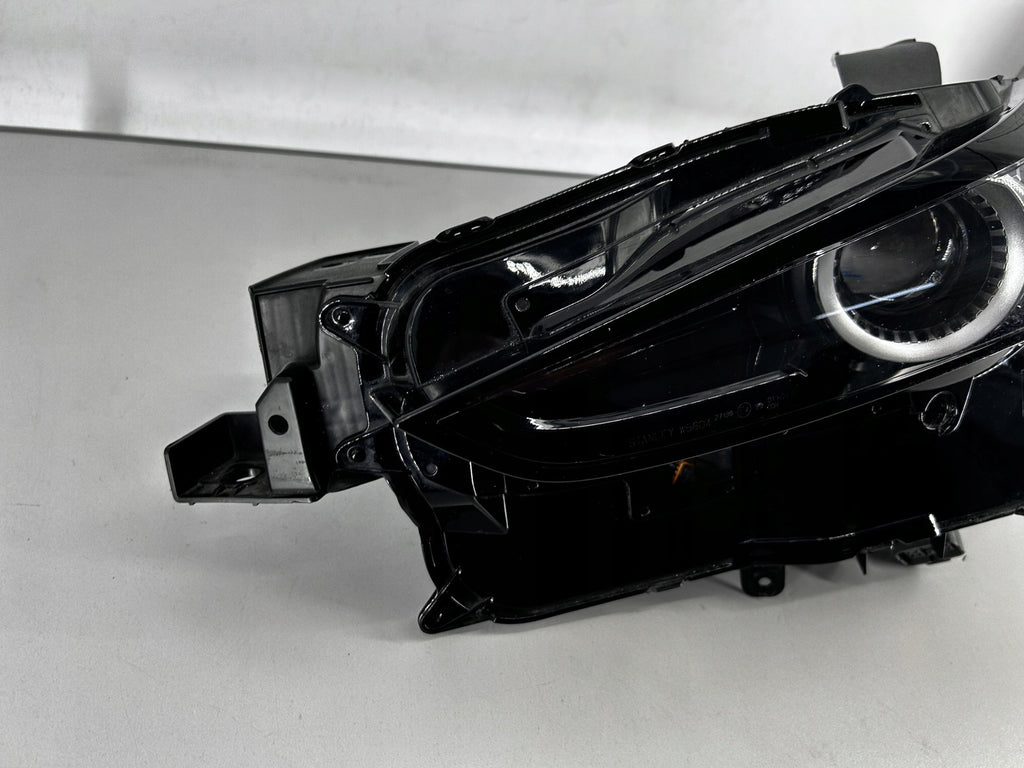 Frontscheinwerfer Mazda Cx30 DFR7-51040 LED Ein Stück (Rechts oder Links)