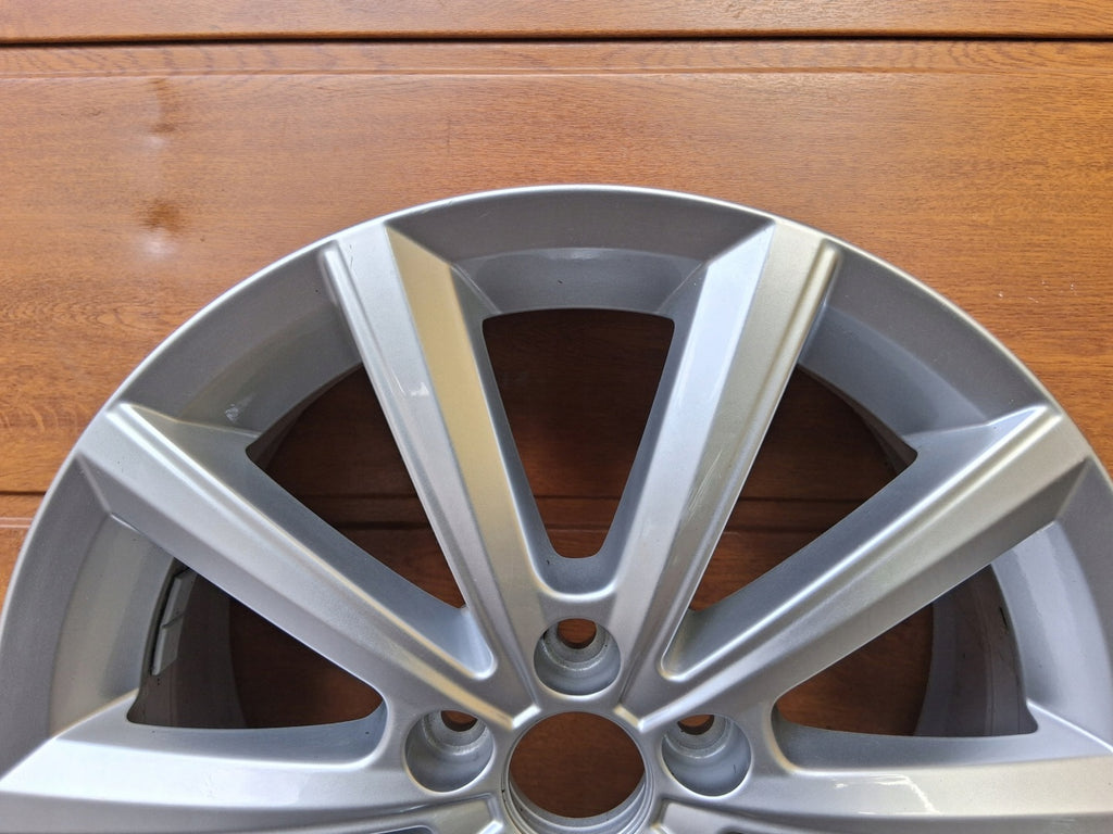 1x Alufelge 16 Zoll 6.0" 5x100 45ET Glanz Silber 2G0601025AF VW I Rim Wheel FEL8025990609vs