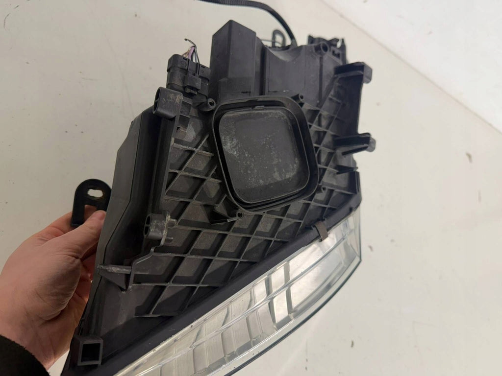Frontscheinwerfer Renault Megane III 260100017R Rechts Scheinwerfer Headlight SCH9350684146jb