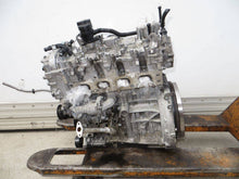 Laden Sie das Bild in den Galerie-Viewer, Motor Mercedes-Benz Cla C117 M270910 1.6 2018 Benzin Engine Unkomplett