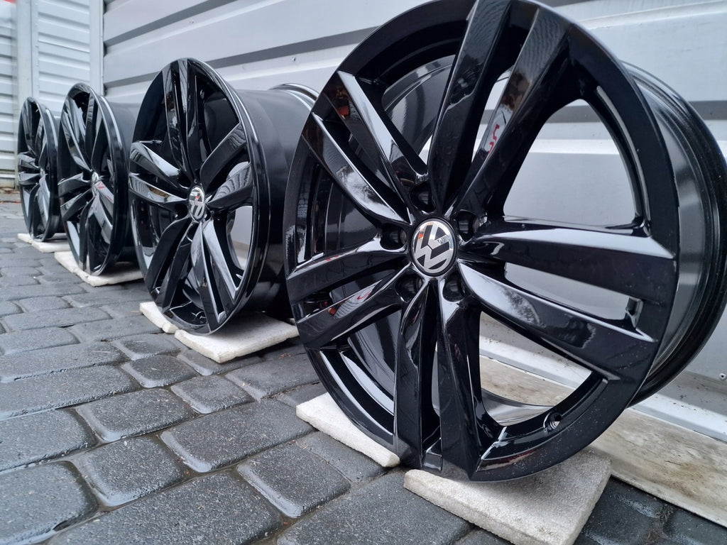 4x Alufelge 18 Zoll 8.0" 5x112 44ET VW Passat Touran Arteon Rim Wheel FEL1840241631sz