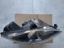 Laden Sie das Bild in den Galerie-Viewer, Frontscheinwerfer Seat Leon 08-445-1116R Rechts Scheinwerfer Headlight