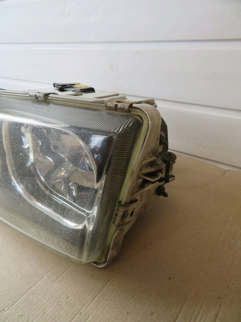 Frontscheinwerfer Volvo V40 30899884- 30899884-REMO30899884-REMO Links Headlight SCH1708594536kr