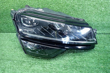 Load image into Gallery viewer, Frontscheinwerfer Skoda Karoq Rechts Scheinwerfer Headlight SCH7931820842fj