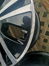 Load image into Gallery viewer, 1x Alufelge 17 Zoll 7.5" 5x112 40ET Glanz Schwarz A2134015100 Mercedes-Benz W213 FEL2389722817bd