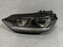 Laden Sie das Bild in den Galerie-Viewer, Frontscheinwerfer VW Sportsvan 517941751B 90056238 Xenon Links Headlight