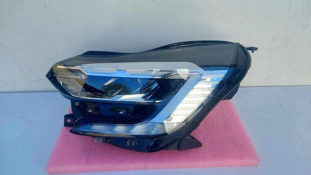 Frontscheinwerfer Renault Captur II 260608054R Full LED Rechts oder Links