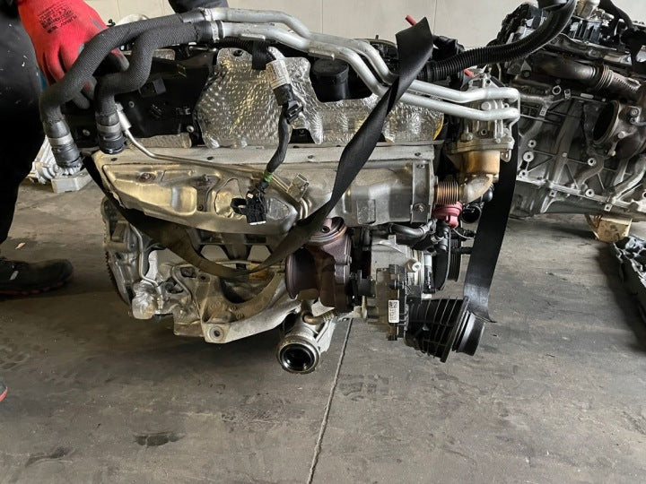Motor BMW G30 G01 G05 G20 B57D30A 3.0 Diesel Engine Unkomplett MOT3846424108qs