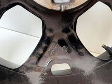 Laden Sie das Bild in den Galerie-Viewer, 1x Alufelge 17 Zoll 403006285R Dacia Duster Rim Wheel FEL8689318803ar
