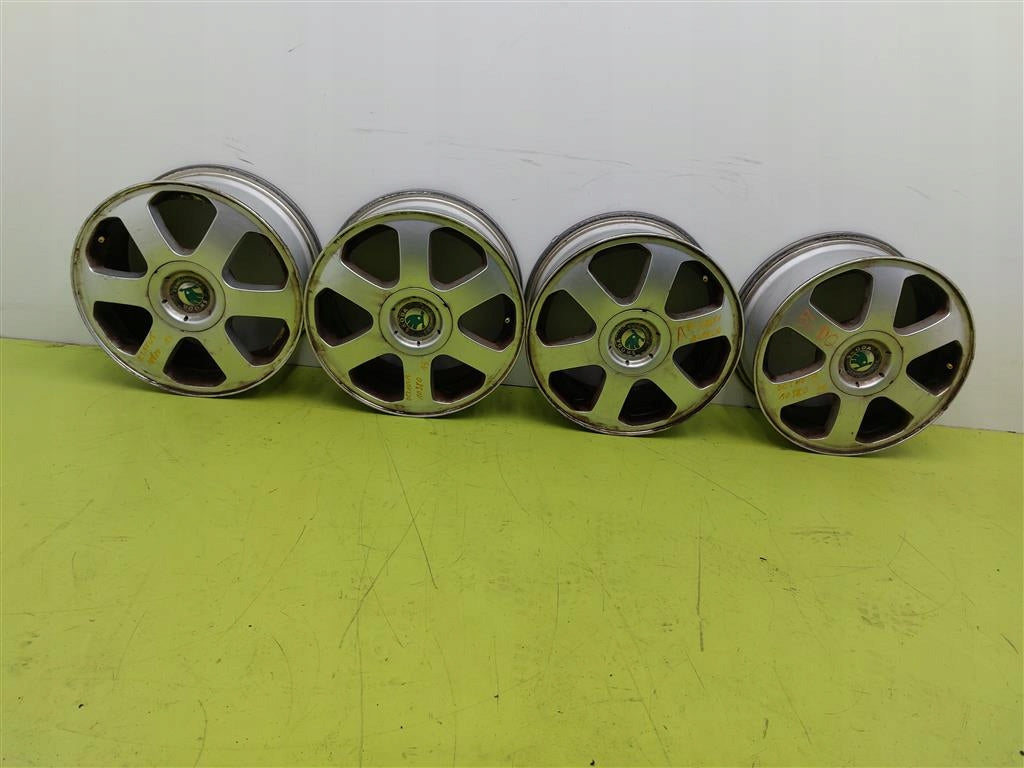 4x Alufelge 15 Zoll 8.5" 5x100 43ET Matt Silber Audi I Rim Wheel FEL1694394079la