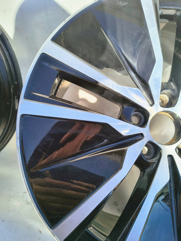 1x Alufelge 19 Zoll 8.0" 5x108 42 5ET 31680216 Volvo Rim Wheel