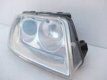 Laden Sie das Bild in den Galerie-Viewer, Frontscheinwerfer VW Passat 3B0941015AN 1EL00835001 Ein Satz Headlight SCH7810432001ab