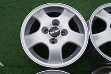 Laden Sie das Bild in den Galerie-Viewer, 4x Alufelge 15 Zoll 7.0" 4x100 37ET Matt Silber 7R5704Q3 Opel Corsa E D FEL9886862997ei