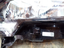 Load image into Gallery viewer, Frontscheinwerfer Renault Master III 260105567R Rechts Scheinwerfer Headlight