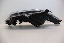 Laden Sie das Bild in den Galerie-Viewer, Frontscheinwerfer Toyota Yaris BNE5942 Links Scheinwerfer Headlight SCH9009551203tx