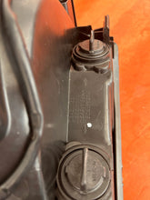 Load image into Gallery viewer, Frontscheinwerfer Hyundai Tucson 92102-2EXXX Rechts Scheinwerfer Headlight SCH1118130216mh