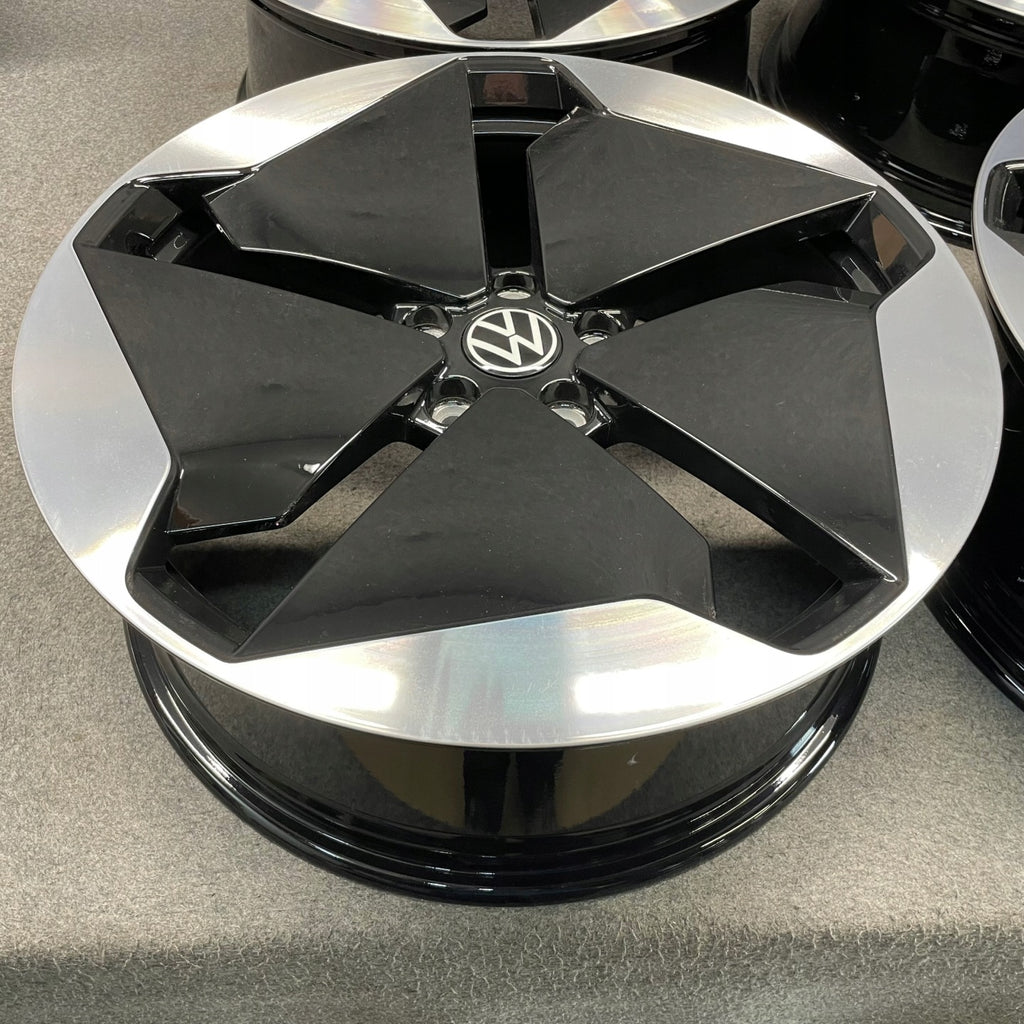 4x Alufelge 20 Zoll 7.5" 5x112 44ET Glanz Schwarz 10A601025B VW Id.3 E11 FEL3272940960gs