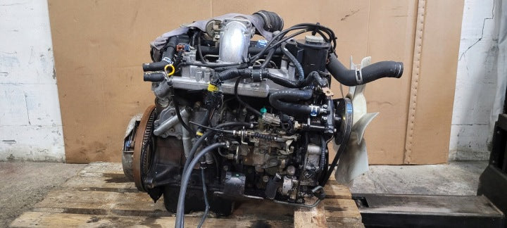 Motor Nissan I TD25 2.5 Diesel Engine Komplett MOT8709175412au
