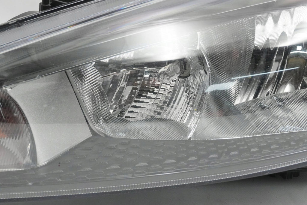 Frontscheinwerfer Ford Focus F1EB-13W030-EC Links Scheinwerfer Headlight SCH8935986868va