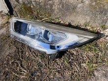 Laden Sie das Bild in den Galerie-Viewer, Frontscheinwerfer Ford Kuga GV41-13D155AJ Ein Stück (Rechts oder Links) SCH2751689877ot