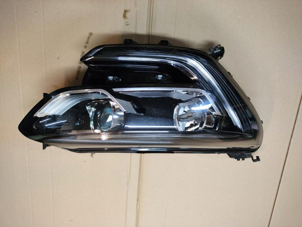 Frontscheinwerfer Renault Megane IV 260100767R Rechts Scheinwerfer Headlight