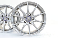 Laden Sie das Bild in den Galerie-Viewer, 4x Alufelge 16 Zoll 7.0" 5x112 43ET Glanz Silber A2044015702 Mercedes-Benz FEL3958330217xb