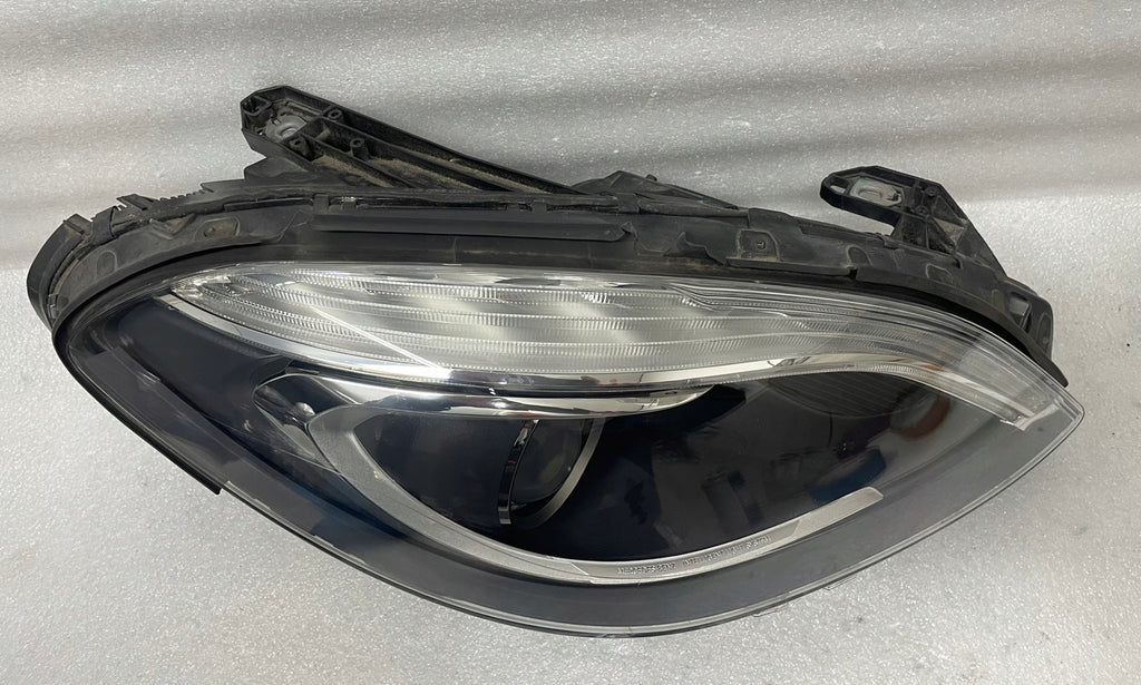 Frontscheinwerfer Mercedes-Benz W246 A2468200861 Xenon Rechts Headlight