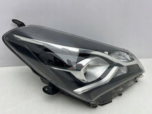 Load image into Gallery viewer, Frontscheinwerfer Toyota Yaris Rechts Scheinwerfer Headlight
