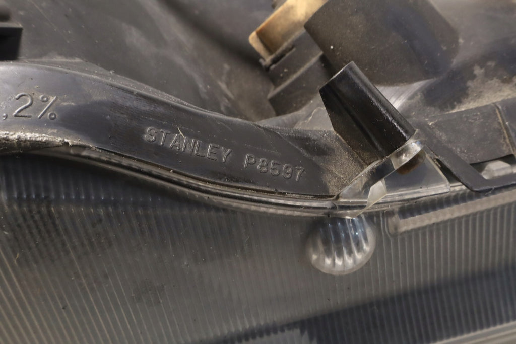 Frontscheinwerfer Mitsubishi Lancer P8597 Rechts Scheinwerfer Headlight