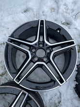 Load image into Gallery viewer, 4x Alufelge 18 Zoll 7.5&quot; 5x112 49ET Glanz Schwarz A1774011500 Mercedes-Benz