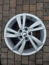 Laden Sie das Bild in den Galerie-Viewer, 1x Alufelge 15 Zoll 6.0" 5x100 38ET Glanz Silber Skoda Fabia Iii Rim Wheel FEL2852154344ef