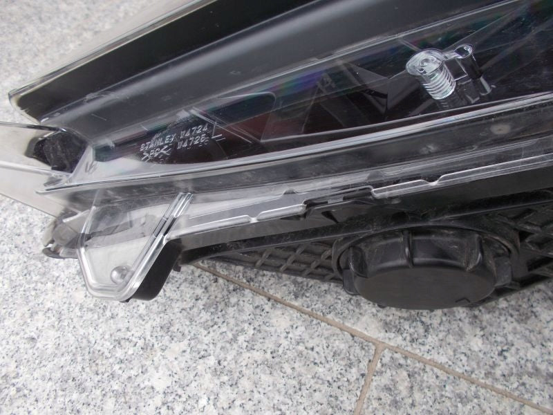 Frontscheinwerfer Mitsubishi L200 34587612543760 8301D381 LED Rechts oder Links