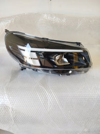Frontscheinwerfer Opel Zafira Vivaro LE21A6487 9847209980 LED Rechts Headlight