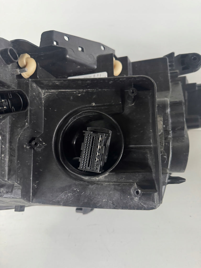Frontscheinwerfer VW I 11B941036G Rechts Scheinwerfer Headlight SCH9064850040yb