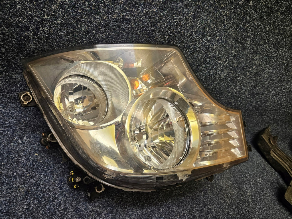 Frontscheinwerfer Mercedes-Benz A9608200339 LED Rechts Scheinwerfer Headlight