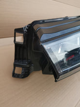 Laden Sie das Bild in den Galerie-Viewer, Frontscheinwerfer Skoda Enyaq 5LB941015 5LB9410155LB941015 LED Links Headlight