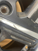 Load image into Gallery viewer, 1x Alufelge 17 Zoll 7.0&quot; 5x114.3 50ET 52910-DD100 Hyundai Kona Rim Wheel