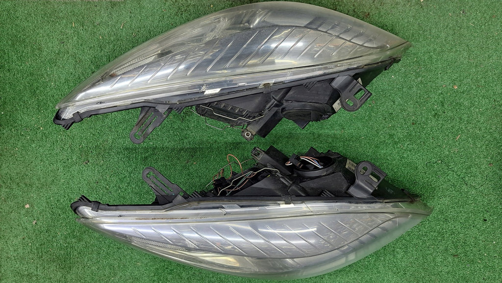 Frontscheinwerfer Renault Megane III 260600017R LED Rechts oder Links