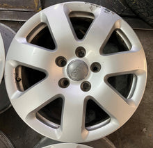 Load image into Gallery viewer, 4x Alufelge 18 Zoll 8.0&quot; 5x130 56ET Glanz Silber 4L0601025A Audi Rim Wheel