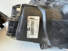 Load image into Gallery viewer, Frontscheinwerfer Seat Ibiza III 6L1941006M 6L1941005M Rechts oder Links SCH9422621937kd