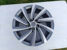 Laden Sie das Bild in den Galerie-Viewer, 1x Alufelge 18 Zoll 5E3601025A Skoda Octavia Iv Rim Wheel FEL5551719979dt