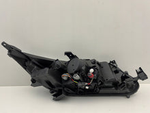 Laden Sie das Bild in den Galerie-Viewer, Frontscheinwerfer Mitsubishi Eclipse Cross 8301D681 LED Links Headlight