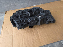 Load image into Gallery viewer, Frontscheinwerfer Audi A3 8V0941006E 90104457 Xenon Rechts Headlight SCH2115708741li