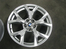 Laden Sie das Bild in den Galerie-Viewer, 1x Alufelge 18 Zoll 8.0" 5x112 15ET Glanz Silber 5A6F0F9 BMW Rim Wheel FEL8306545850il