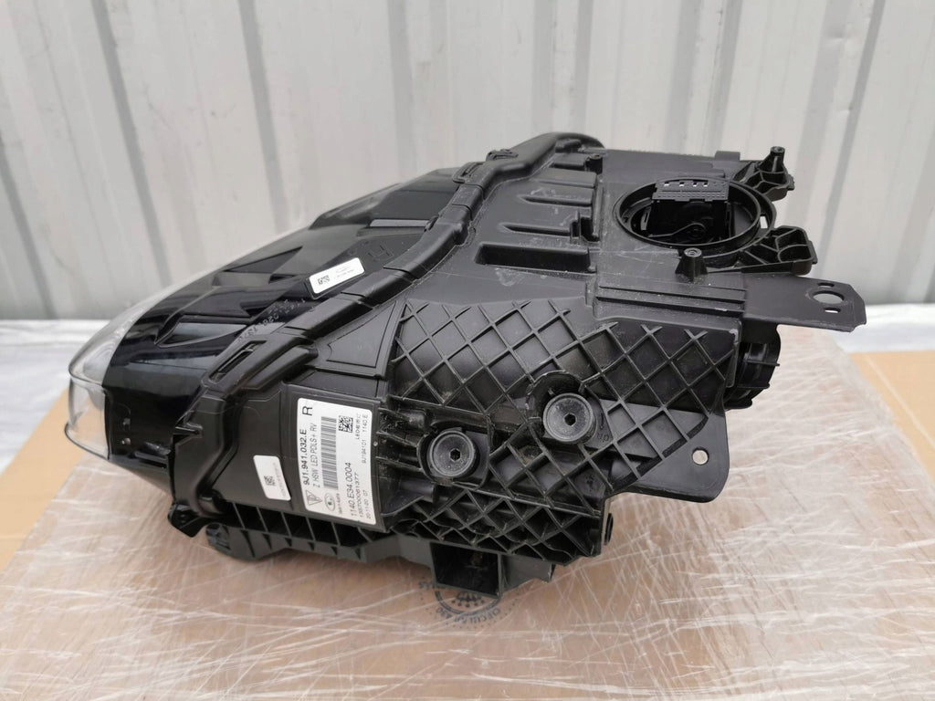 Frontscheinwerfer Porsche Taycan 9J1941032E Rechts Scheinwerfer Headlight SCH7808796803vg