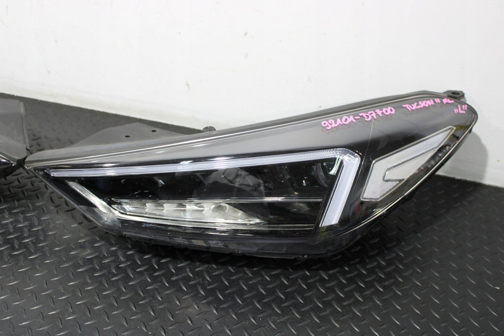 Frontscheinwerfer Hyundai Tucson 92101-D7700 92102-D7700 LED Rechts oder Links