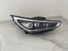 Laden Sie das Bild in den Galerie-Viewer, Frontscheinwerfer Hyundai I30 III 92102-G4100 LED Rechts Scheinwerfer Headlight SCH3192012260ne
